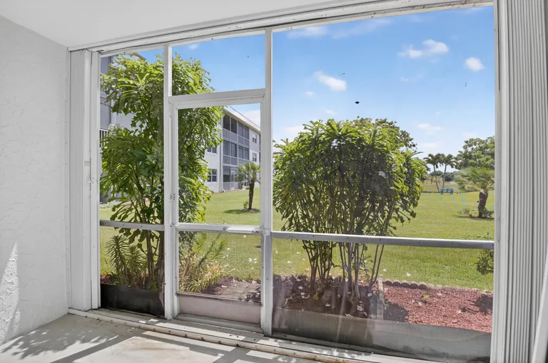 9880 Marina Blvd, Boca Raton, FL 33428