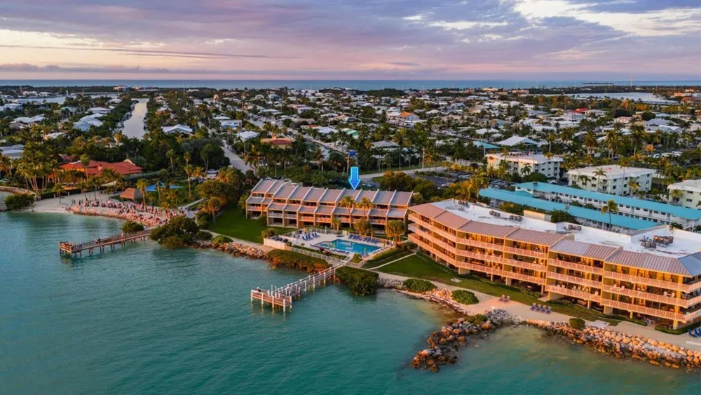 1133 W Ocean Dr, Key Colony Beach, FL 33051