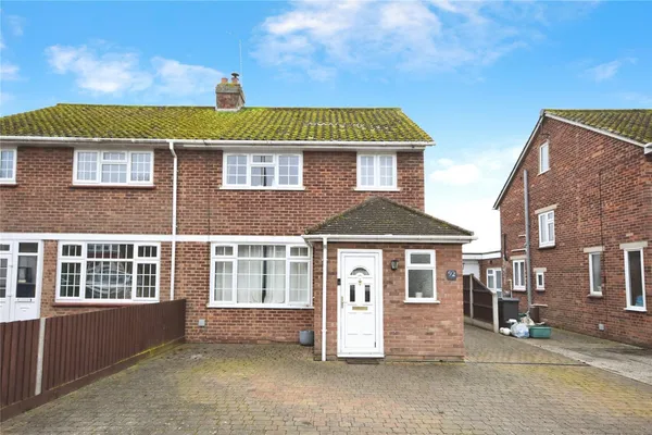 Baddow Hall Crescent, CHELMSFORD, Ess...