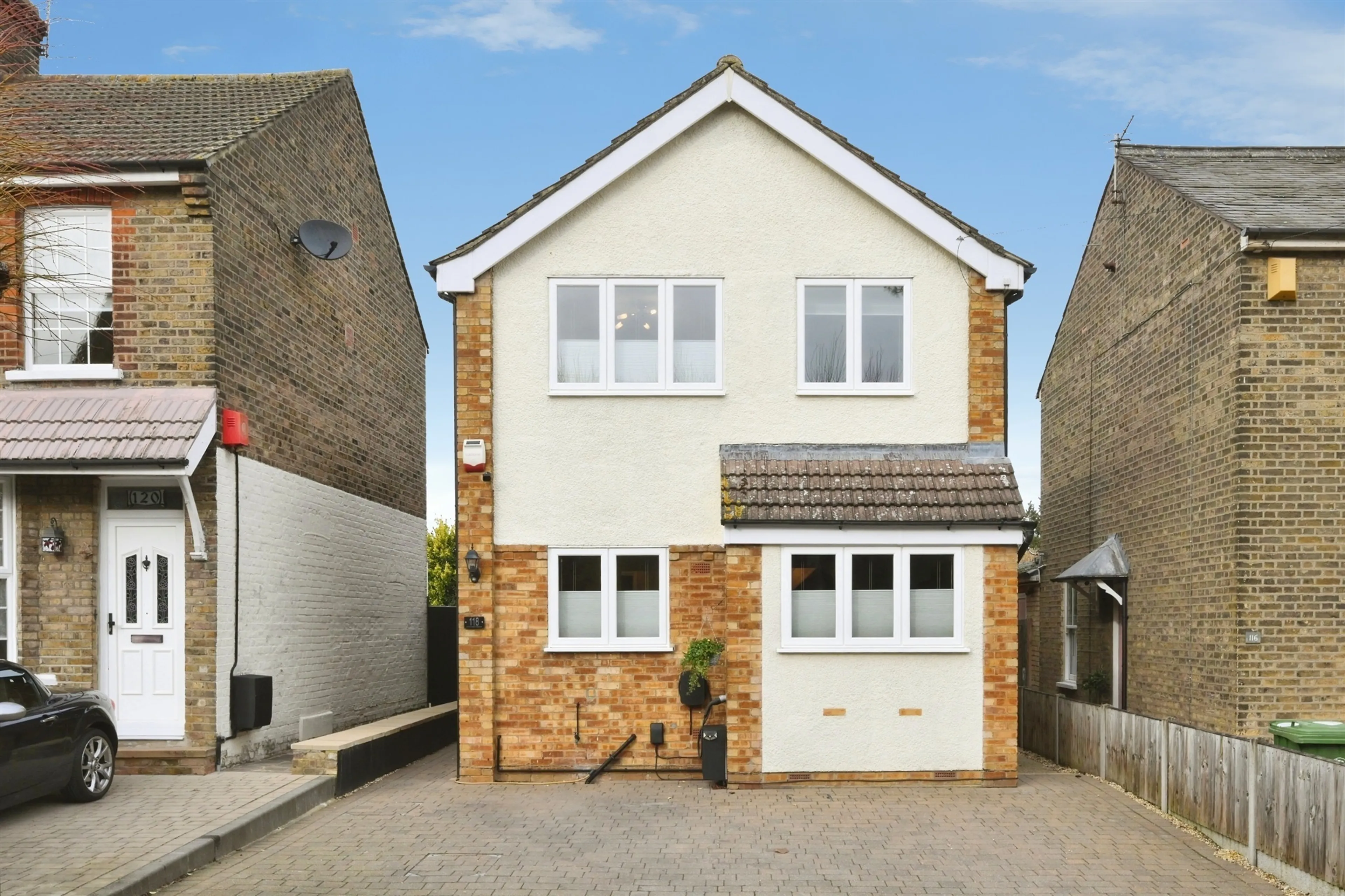 Property at Cromwell Avenue, Cheshunt, Waltham Cross