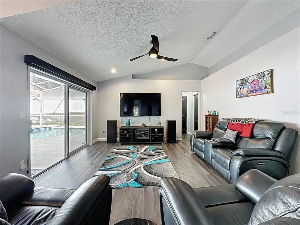 1932 Southern Dunes Blvd, Haines City, FL 33844