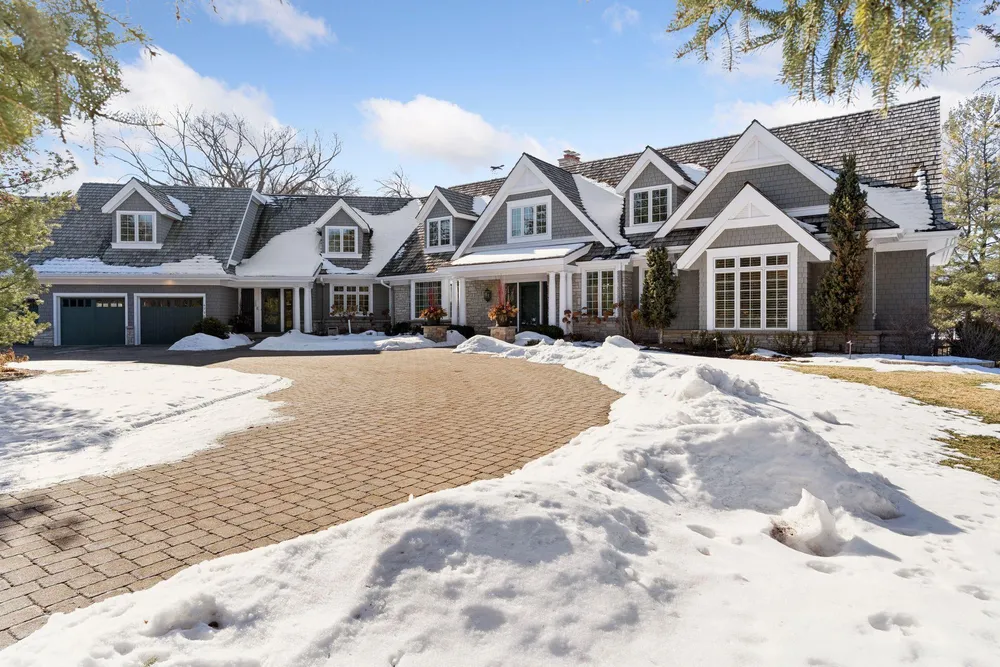 4708 Annaway Dr, Edina, MN 55436