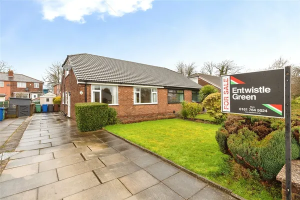Lynton Lea, Radcliffe, Manchester, Gr...