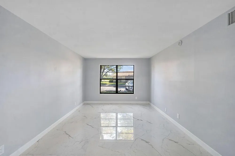 9960 Pineapple Tree Dr, Boynton Beach, FL 33436