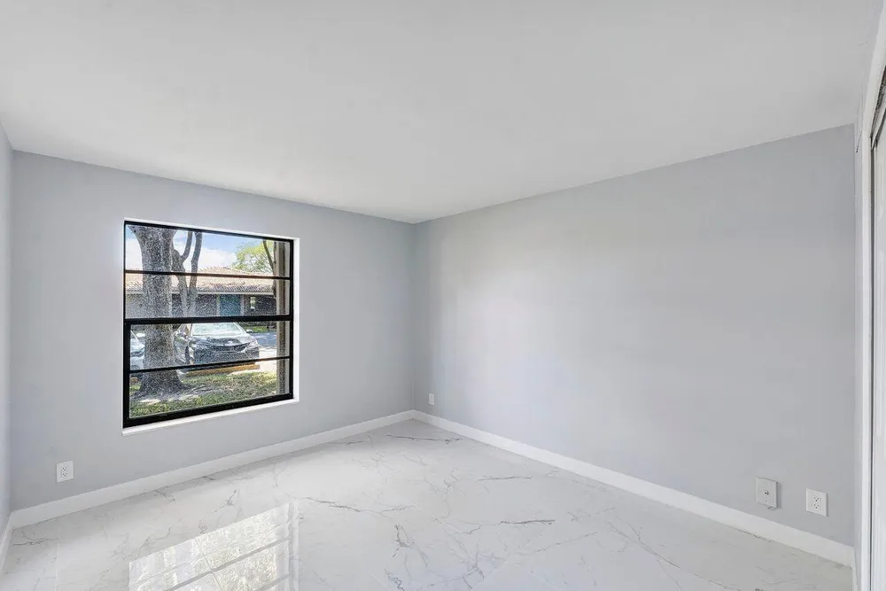 9960 Pineapple Tree Dr, Boynton Beach, FL 33436