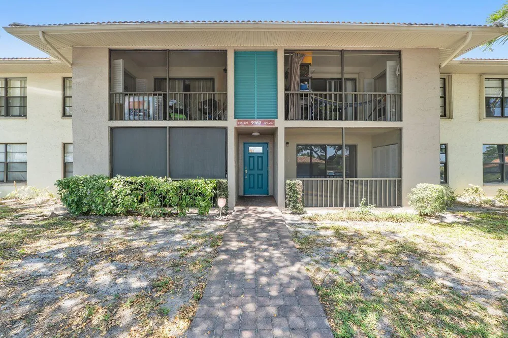 9960 Pineapple Tree Dr, Boynton Beach, FL 33436