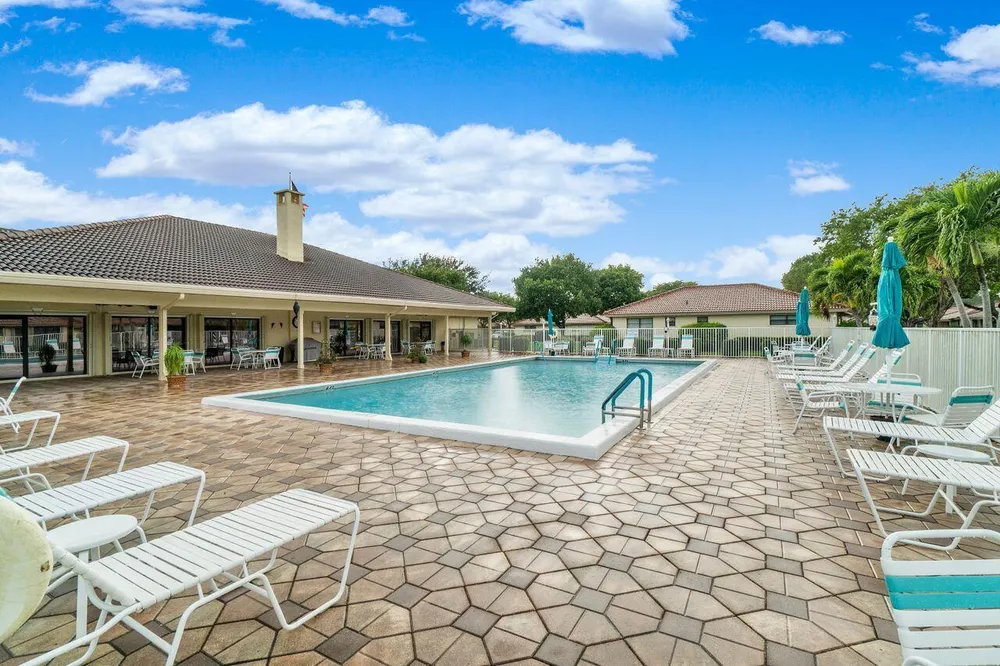 9960 Pineapple Tree Dr, Boynton Beach, FL 33436