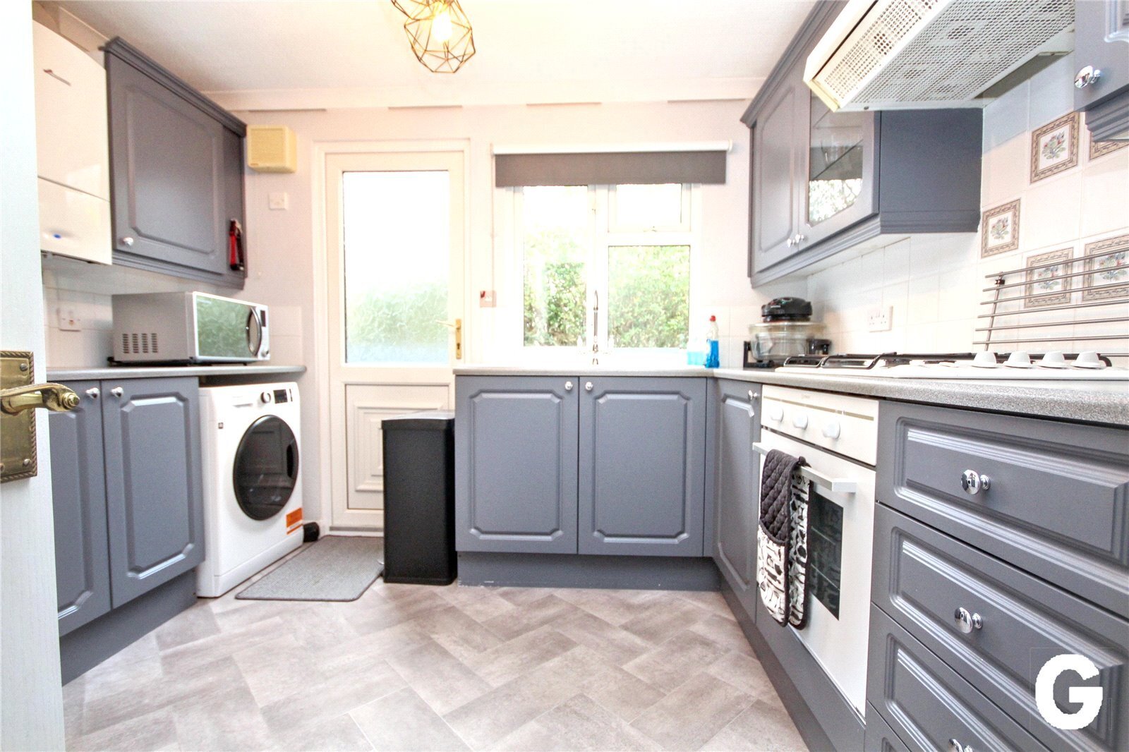 Lumby Drive Mobile Home Park, Ringwood, Hampshire, BH24 Image 9