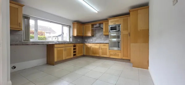 Station Road, Reddish SK5