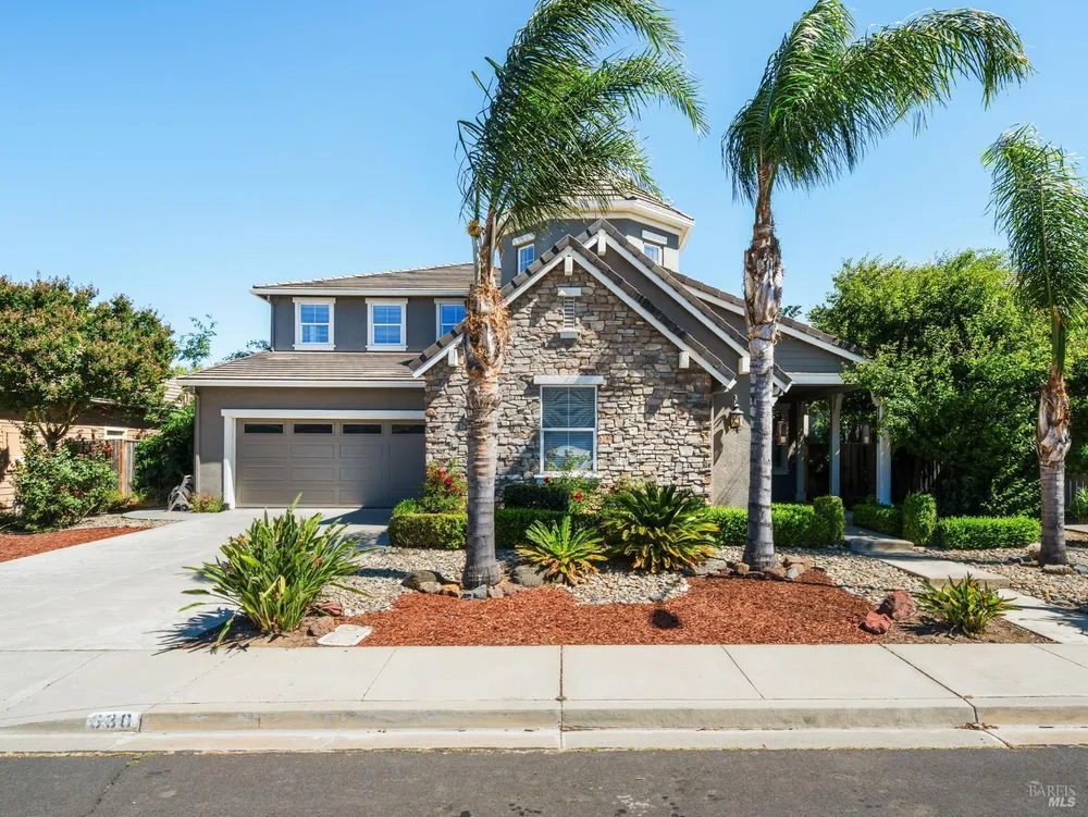 630 Purple Martin Dr, Vacaville, CA 95687