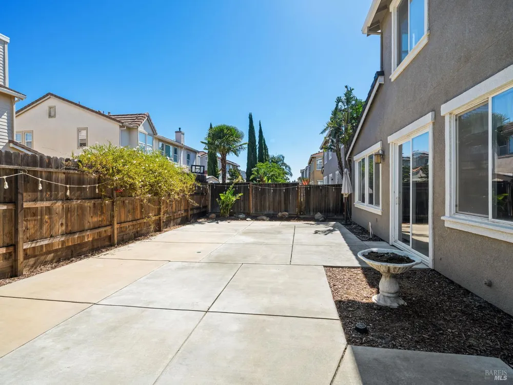 630 Purple Martin Dr, Vacaville, CA 95687