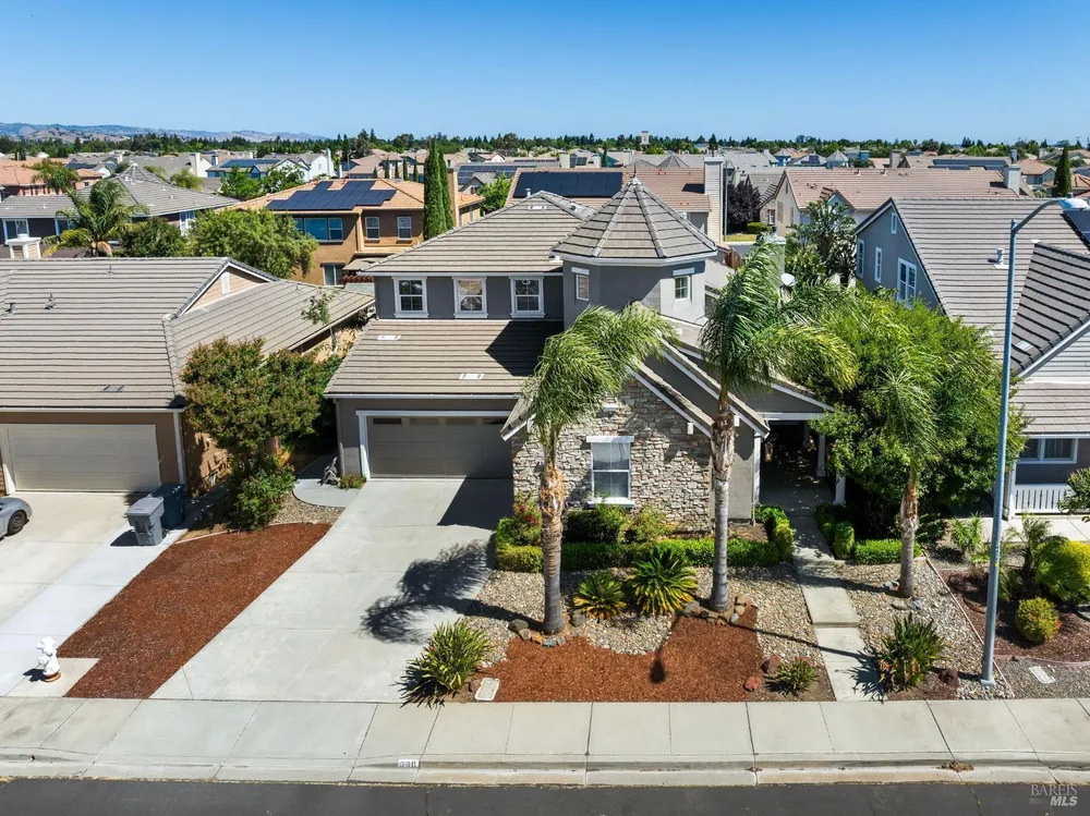 630 Purple Martin Dr, Vacaville, CA 95687