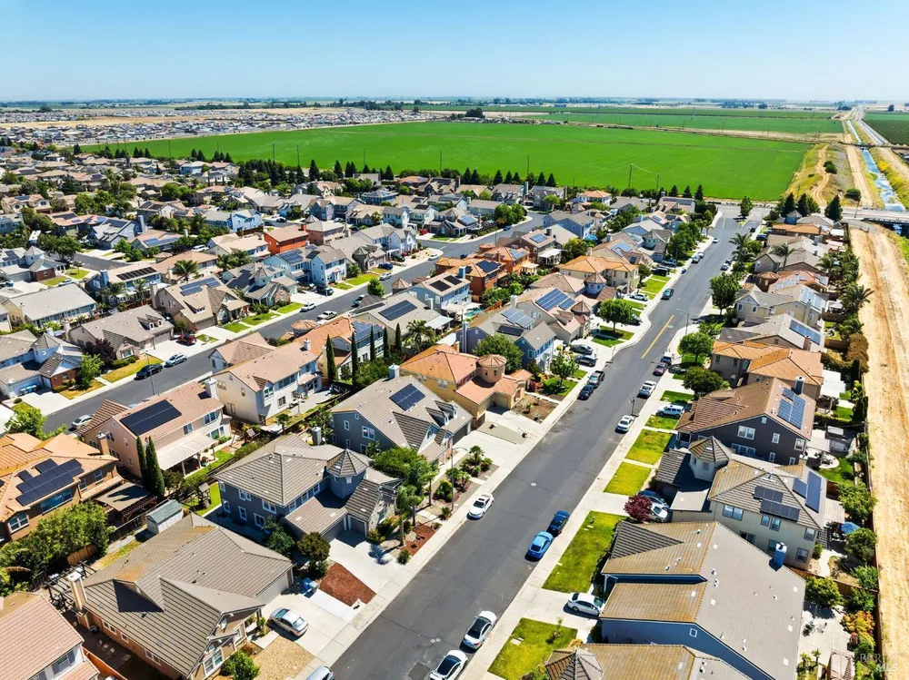630 Purple Martin Dr, Vacaville, CA 95687