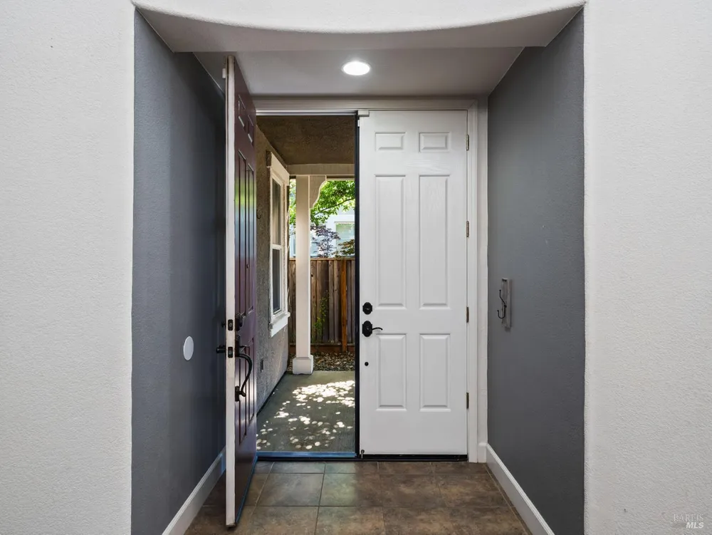 630 Purple Martin Dr, Vacaville, CA 95687