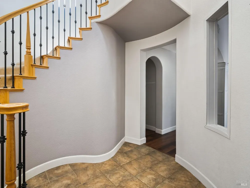 630 Purple Martin Dr, Vacaville, CA 95687