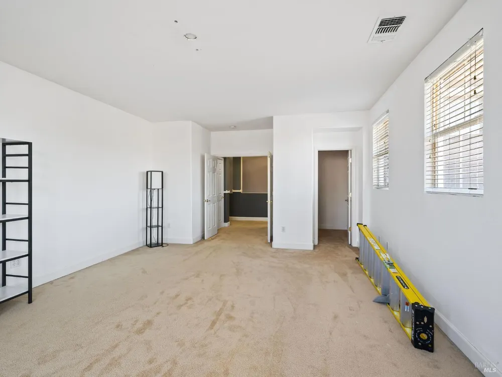 630 Purple Martin Dr, Vacaville, CA 95687
