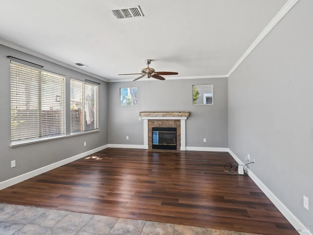 630 Purple Martin Dr, Vacaville, CA 95687