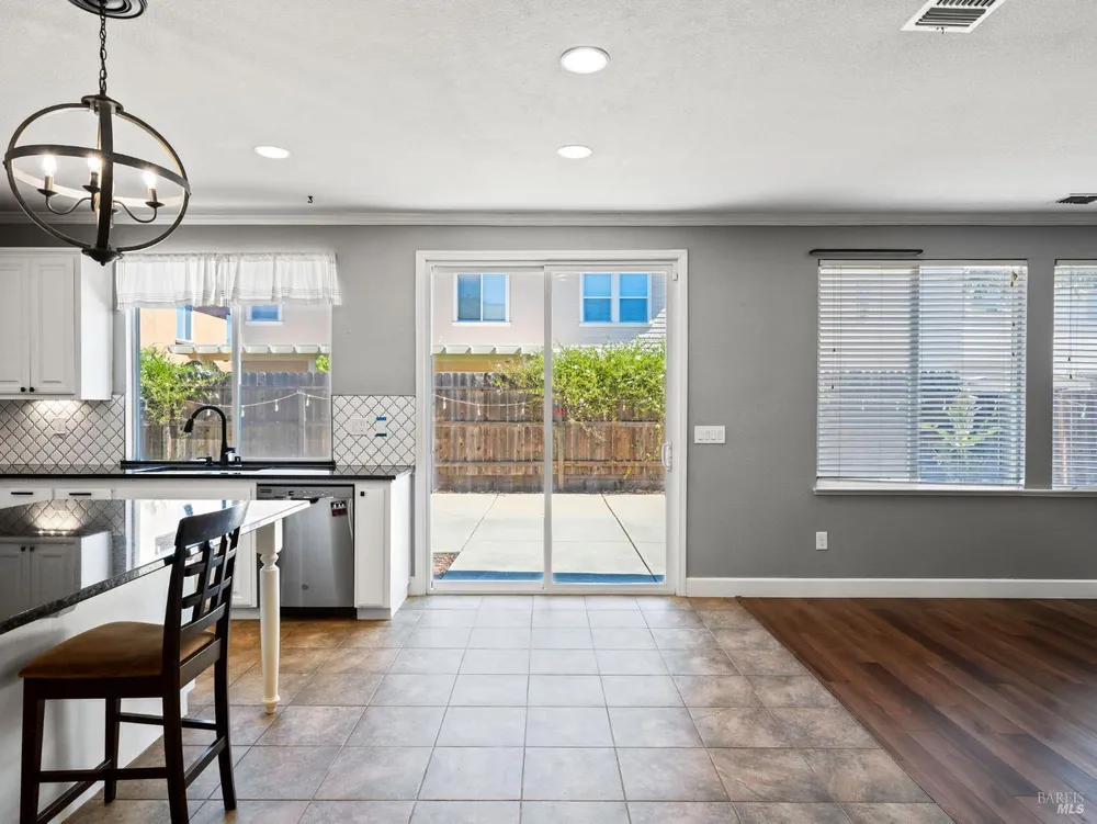 630 Purple Martin Dr, Vacaville, CA 95687