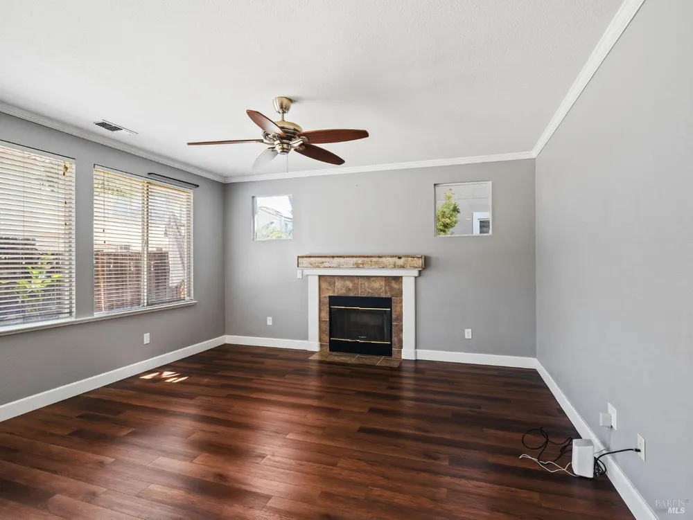 630 Purple Martin Dr, Vacaville, CA 95687