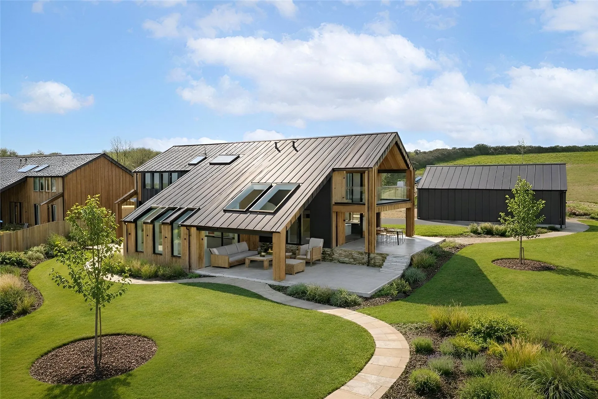 Property photo top 0