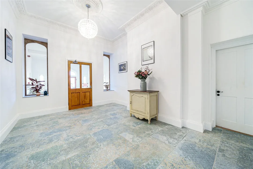 https://mr0.homeflow-assets.co.uk/files/photo/image/46797/4791/_x_/NEW220015_06.jpg