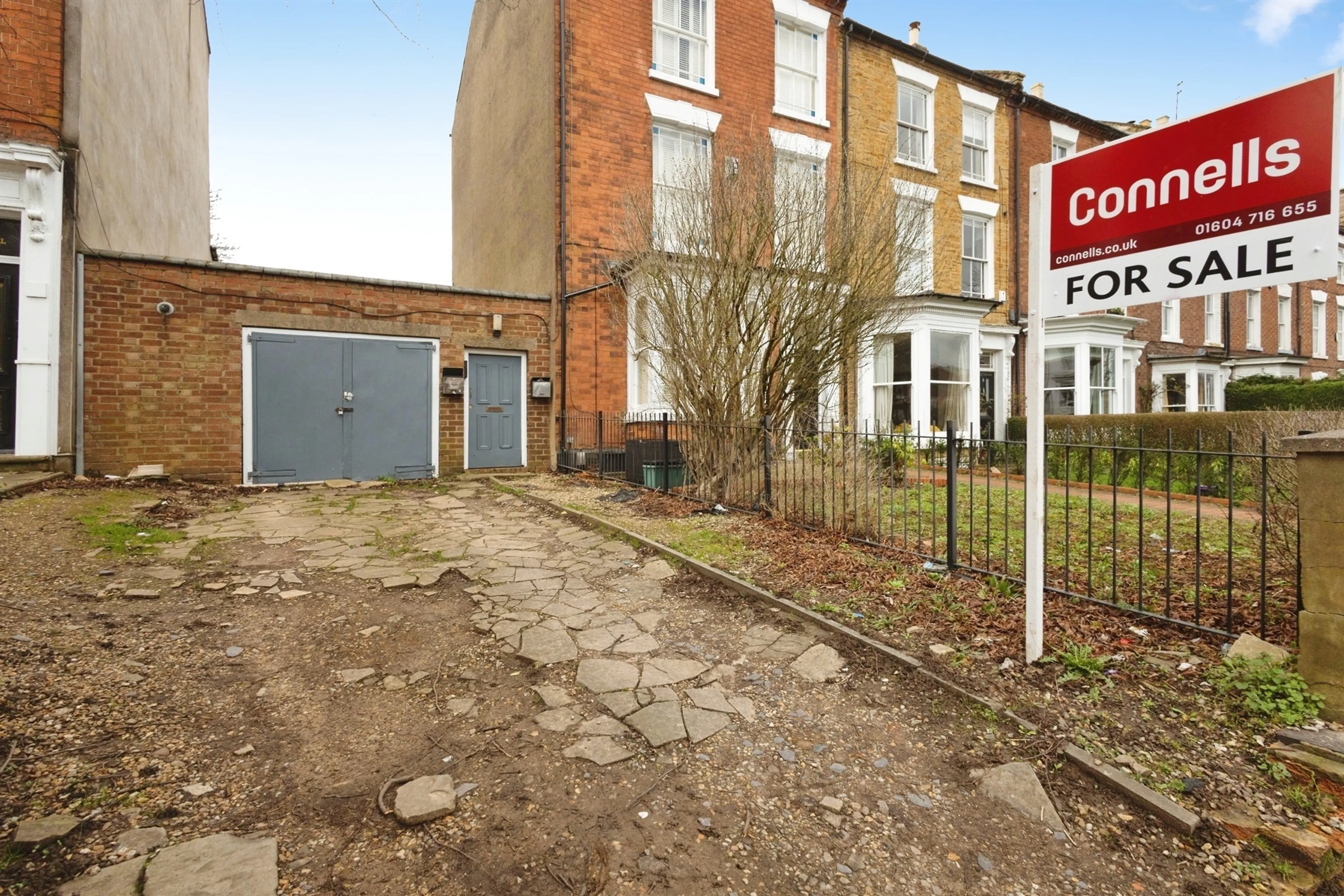 Property photo 0