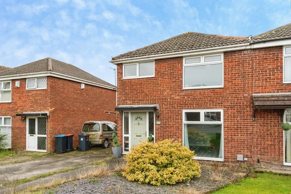 Hallfield Drive, Elton, Chester, Ches...