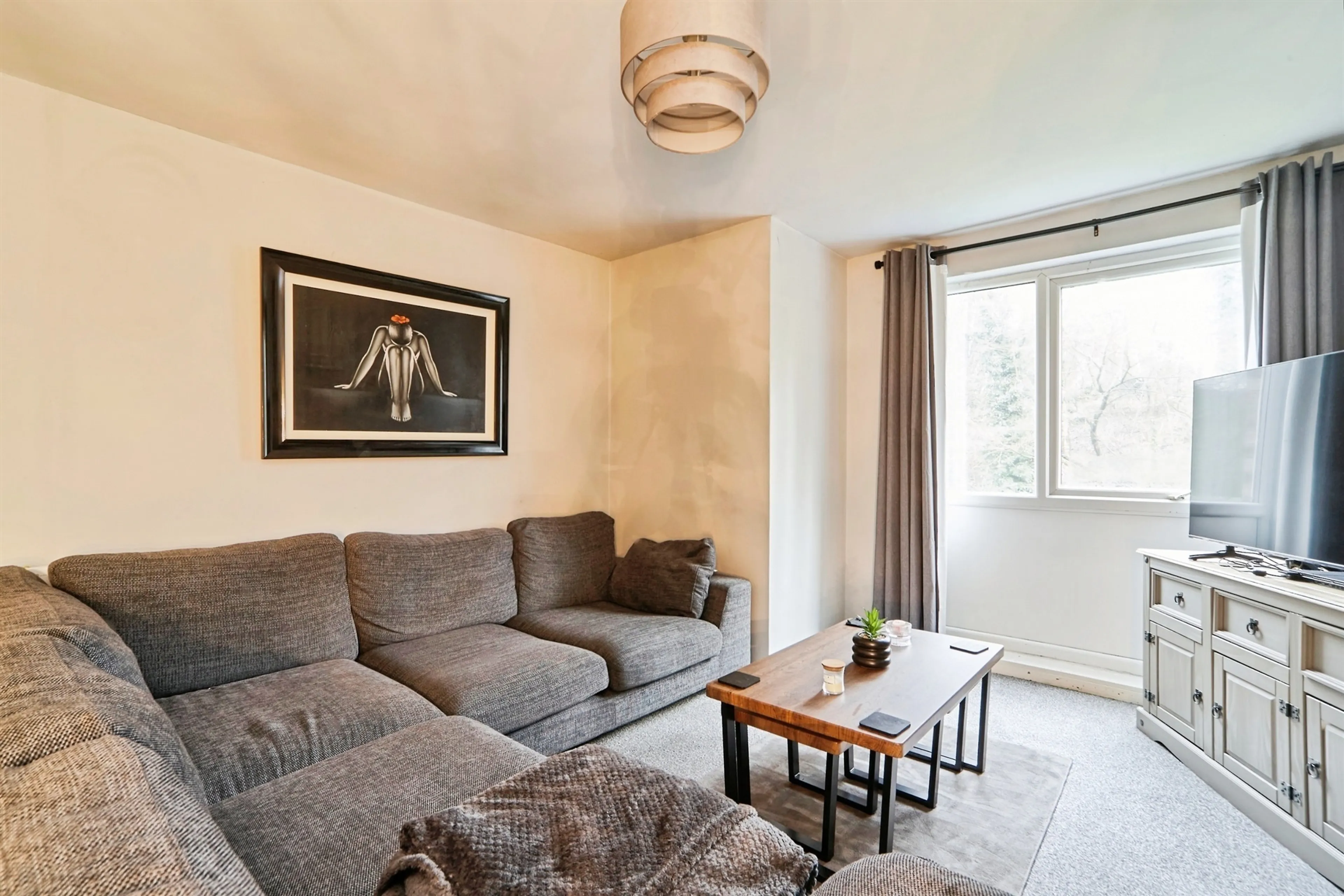 Property at Frizley Gardens, Bradford