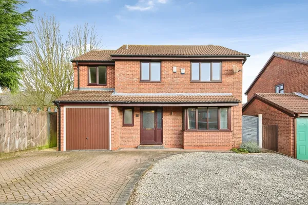 Cheltenham Drive, Ashby-de-la-Zouch, ...