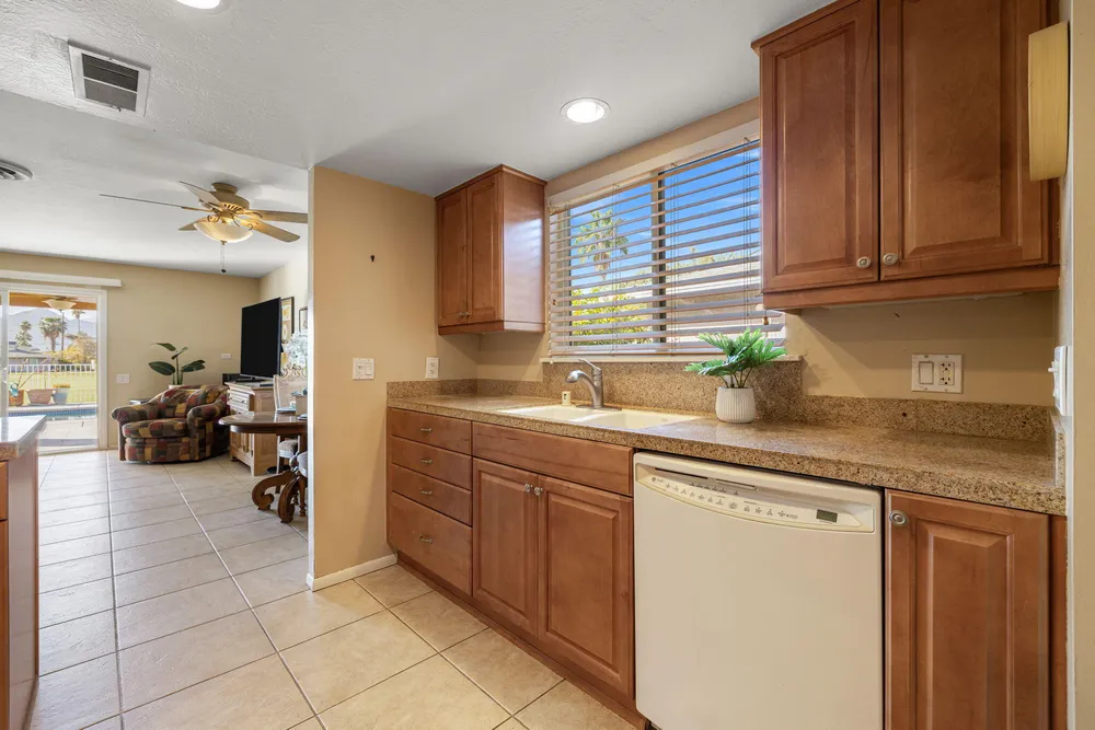 77325 Minnesota Ave, Palm Desert, CA 92211