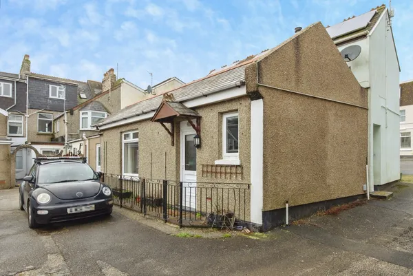Edgcumbe Avenue, Newquay, Cornwall, TR7