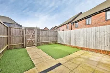 Chubb Close, Chard