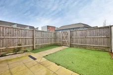 Chubb Close, Chard