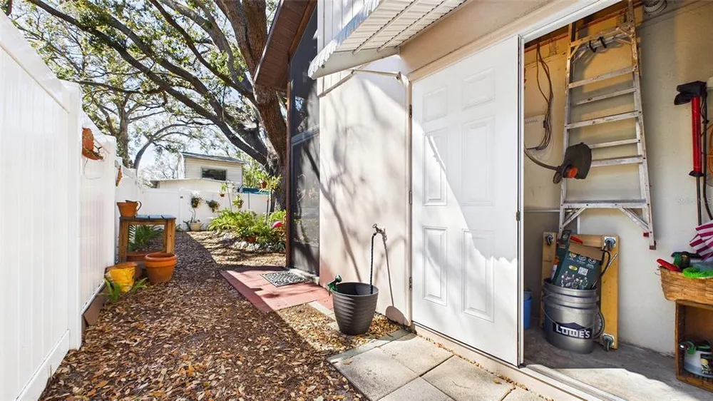 4319 S Cameron Ave, Tampa, FL 33611