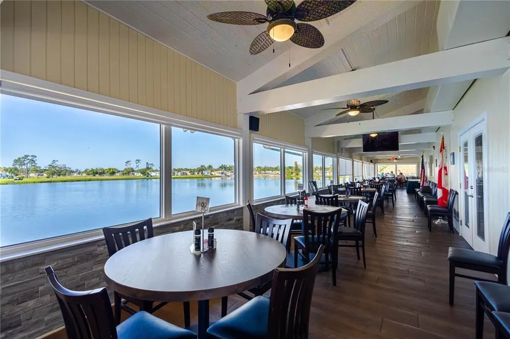 2100 Kings Hwy, Port Charlotte, FL 33980