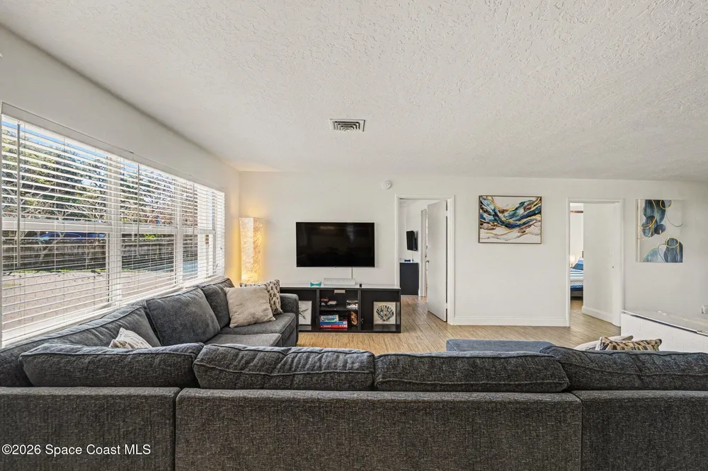 925 Samar Rd, Cocoa Beach, FL 32931