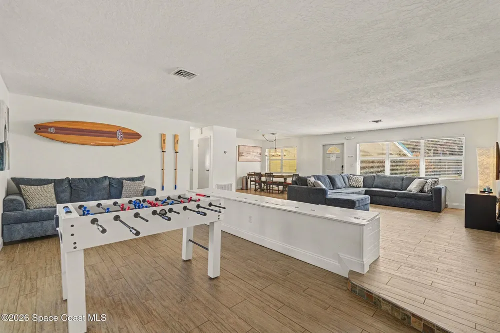 925 Samar Rd, Cocoa Beach, FL 32931