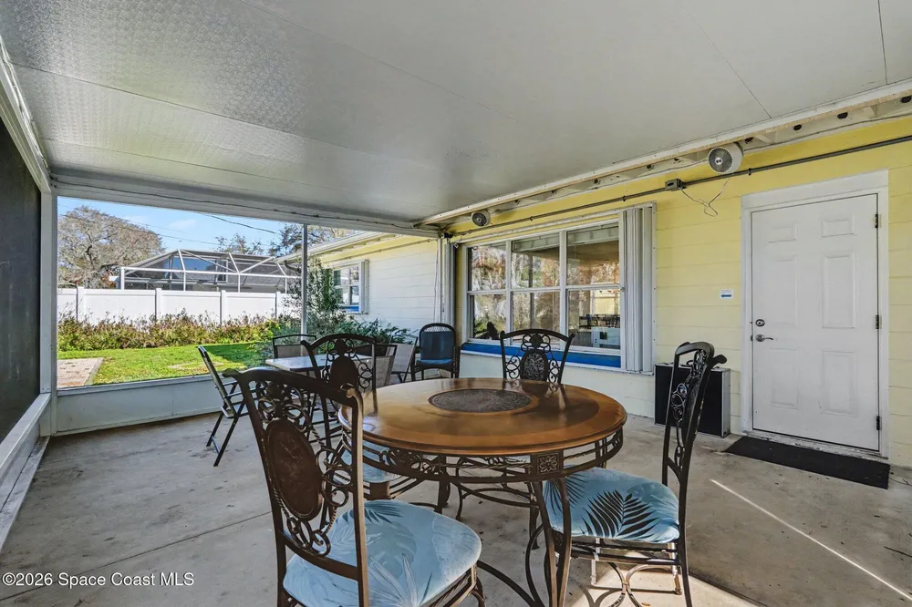 925 Samar Rd, Cocoa Beach, FL 32931