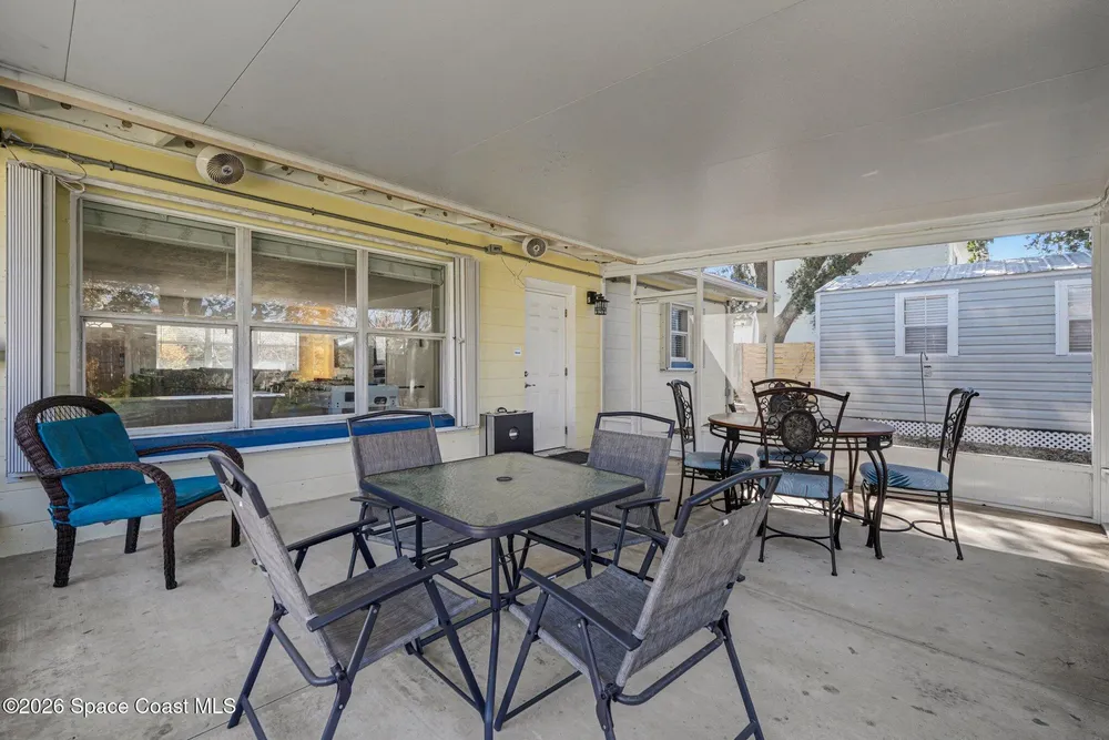 925 Samar Rd, Cocoa Beach, FL 32931
