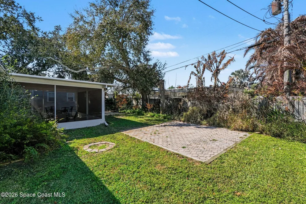 925 Samar Rd, Cocoa Beach, FL 32931