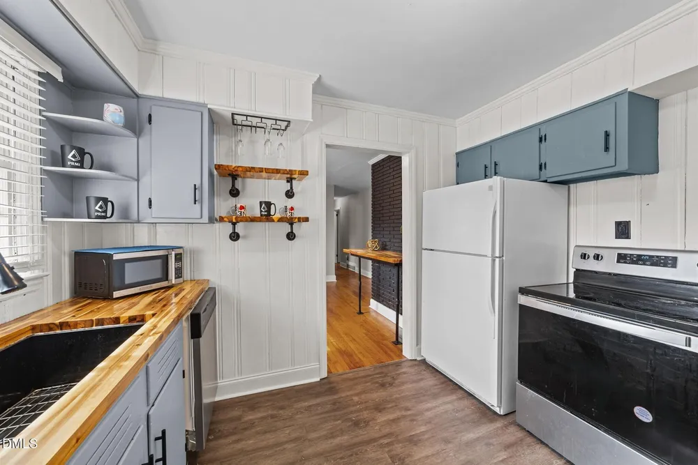 2613 Poole Rd, Raleigh, NC 27610