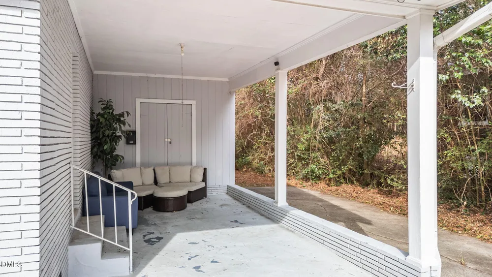 2613 Poole Rd, Raleigh, NC 27610