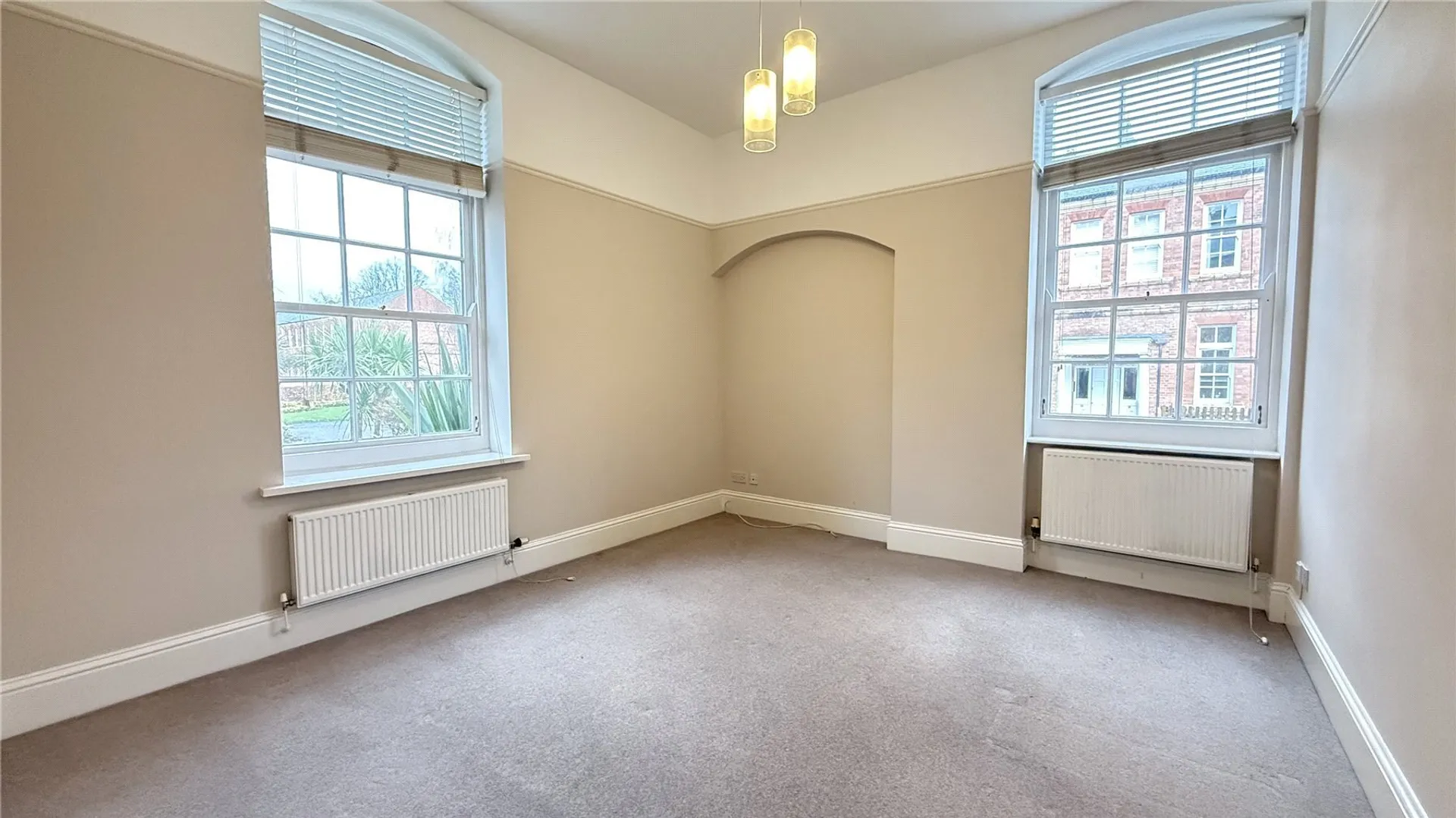 Property photo top 1