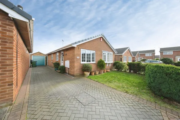 Sandycliffe Close, Forest Town, Mansf...