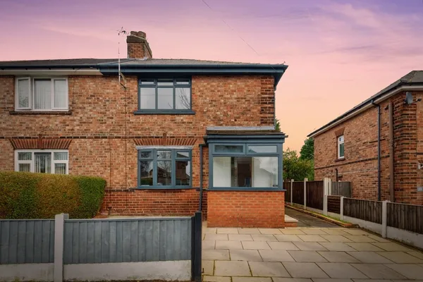 Lonie Grove, ST. HELENS, Merseyside, ...