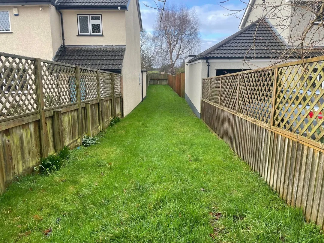 https://mr0.homeflow-assets.co.uk/files/photo/image/46829/7810/_x_/54595788.jpg