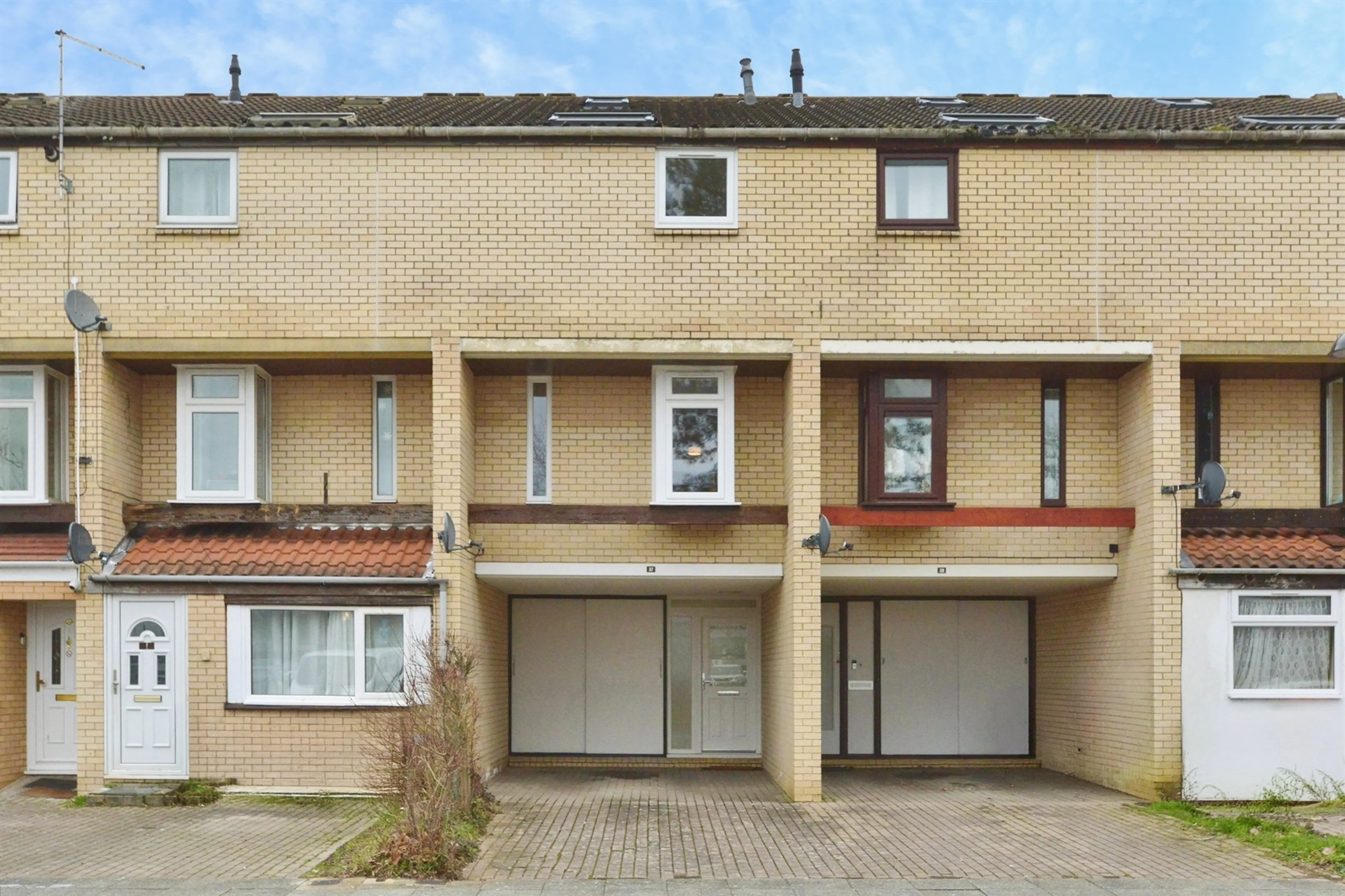 Property photo 0