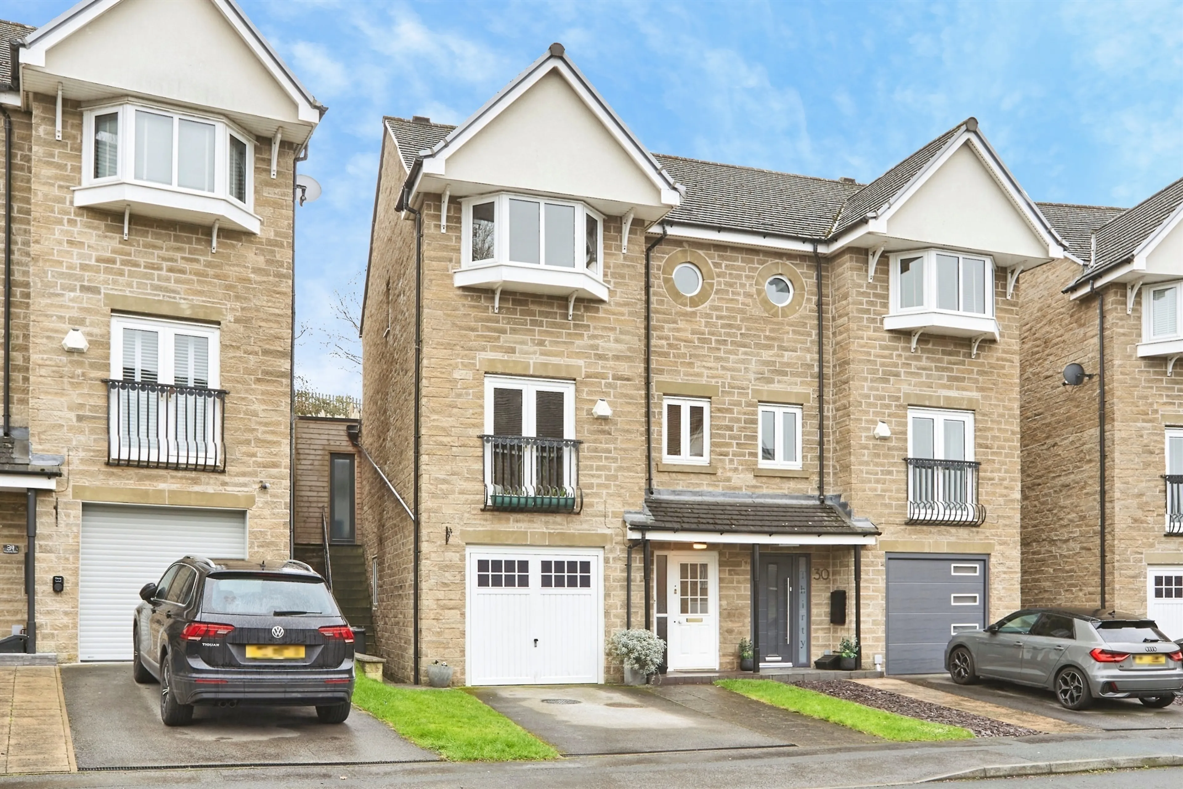Property at Pennythorne Drive, Yeadon, Leeds