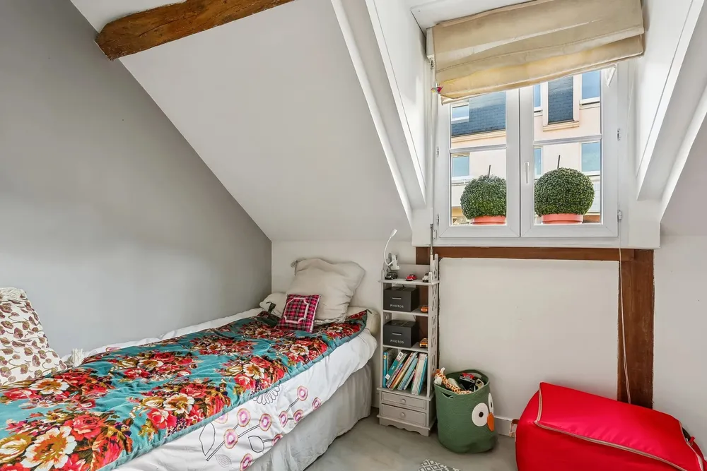 Garches, 92380, France