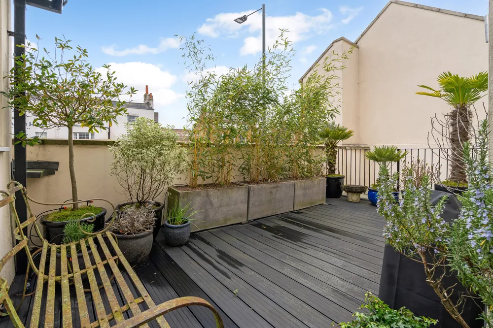 Hampton Court Road, East Molesey, KT8